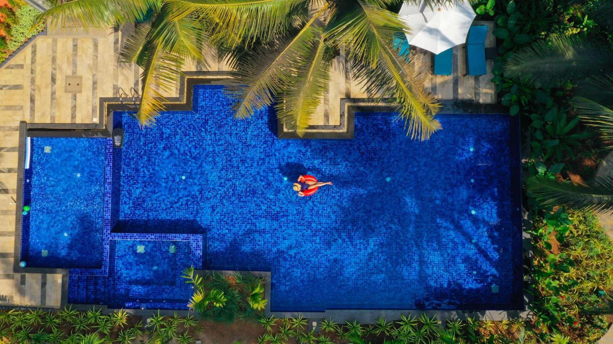 Mandrem Beach Resort, A Member Of Radisson Individuals Retreat Exteriör bild
