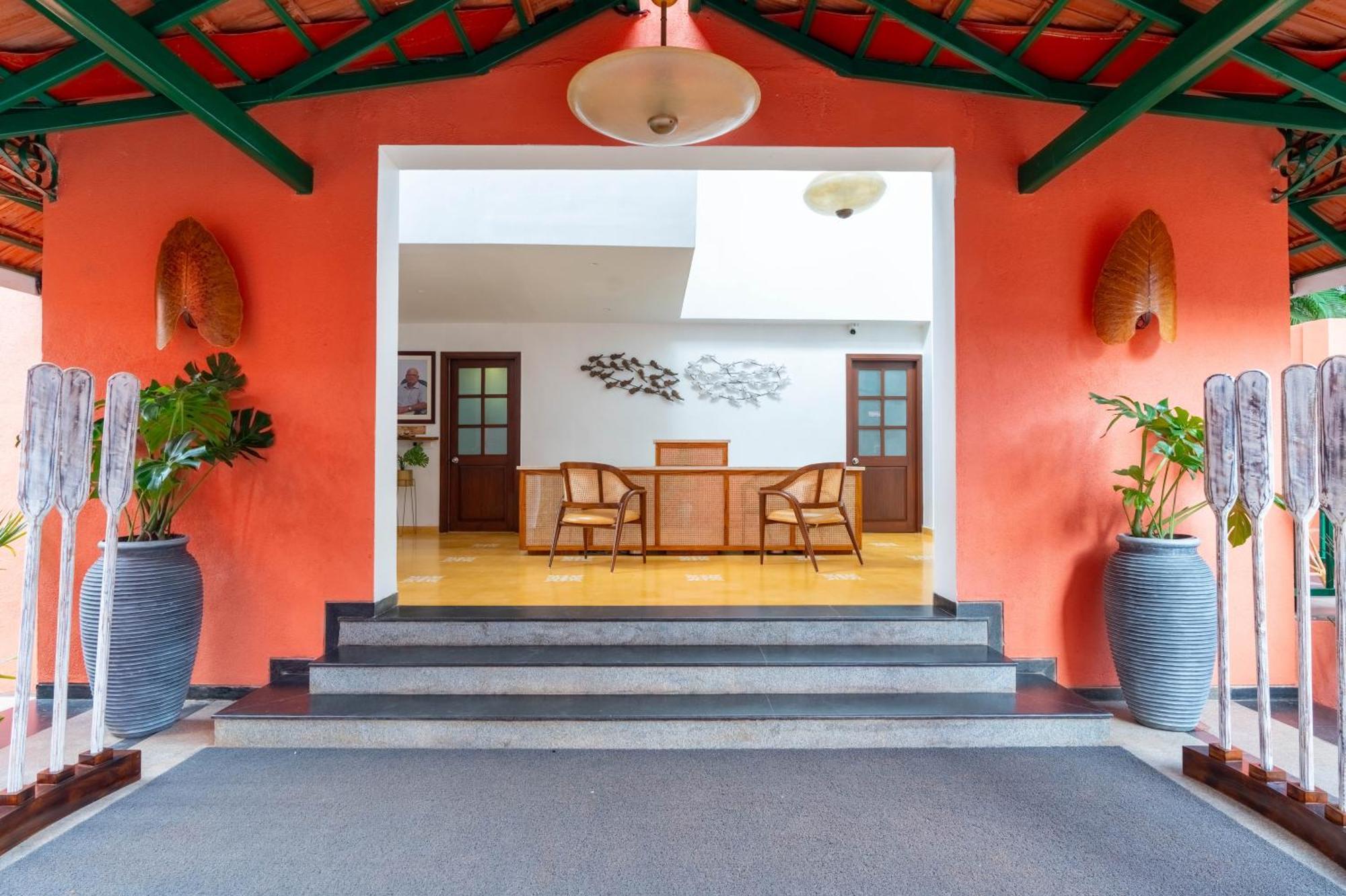 Mandrem Beach Resort, A Member Of Radisson Individuals Retreat Exteriör bild