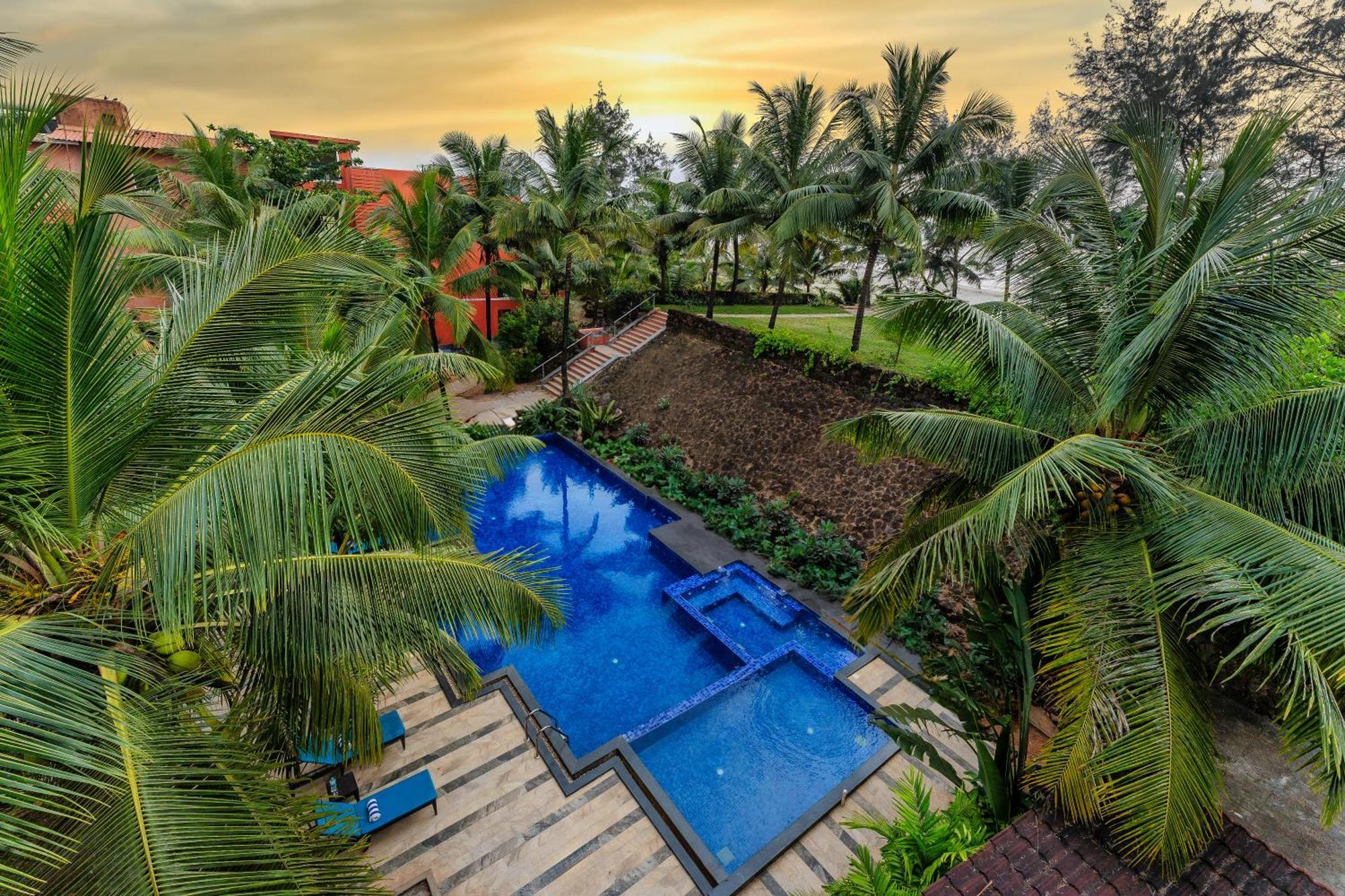 Mandrem Beach Resort, A Member Of Radisson Individuals Retreat Exteriör bild