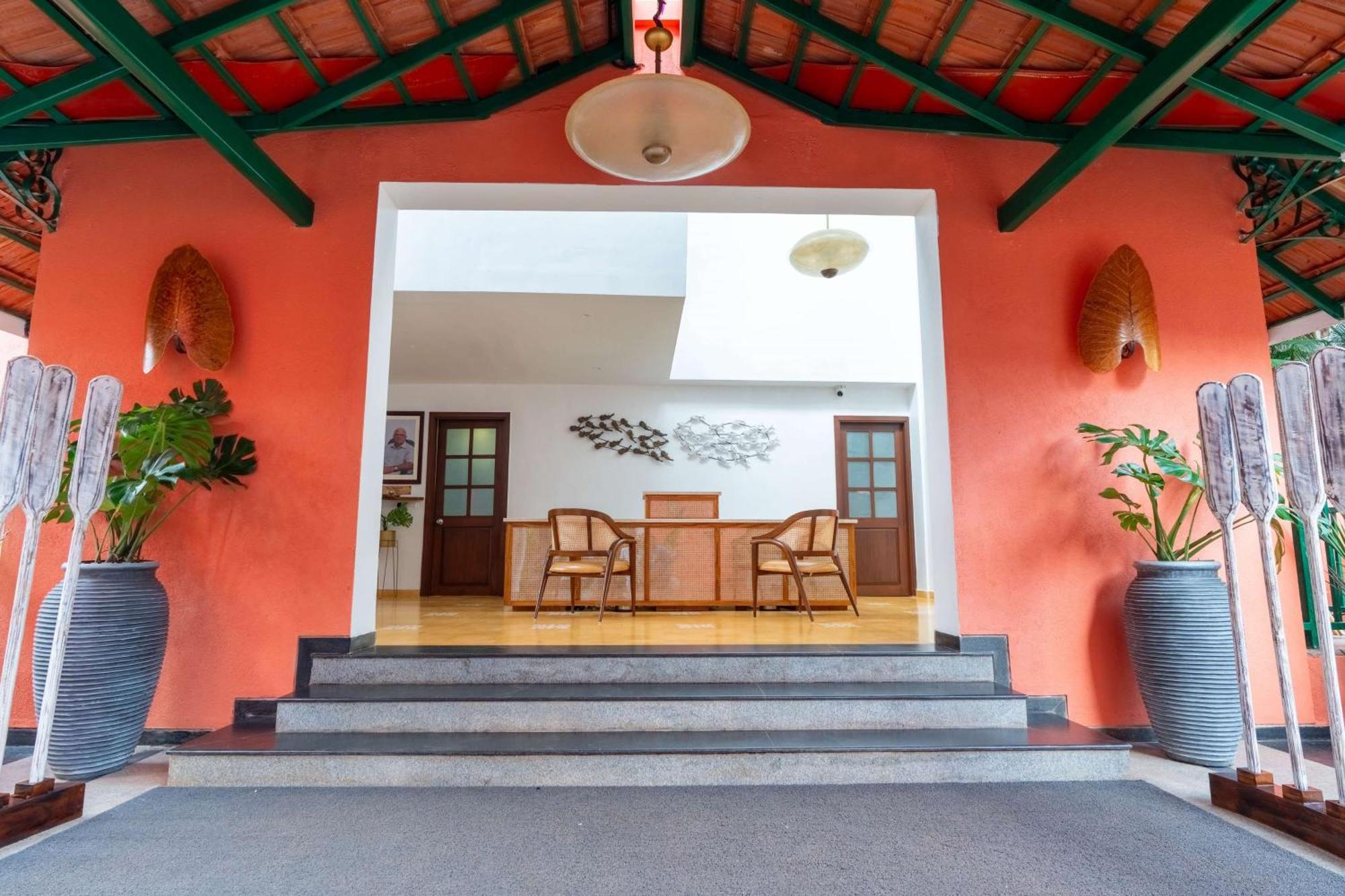 Mandrem Beach Resort, A Member Of Radisson Individuals Retreat Exteriör bild