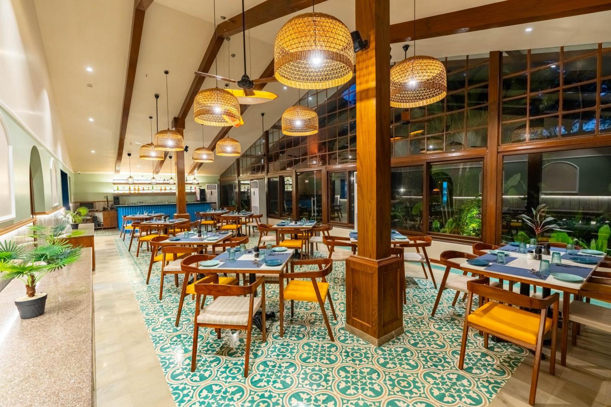 Mandrem Beach Resort, A Member Of Radisson Individuals Retreat Exteriör bild