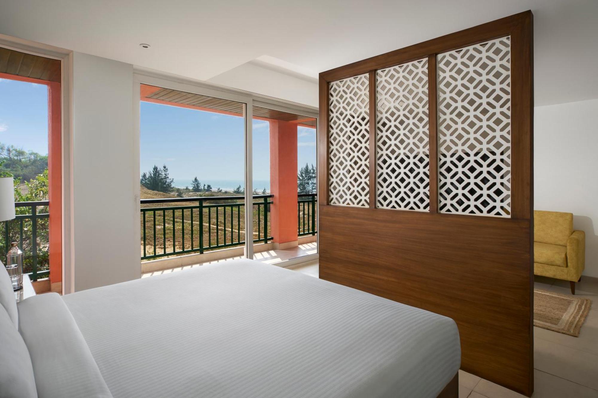 Mandrem Beach Resort, A Member Of Radisson Individuals Retreat Exteriör bild
