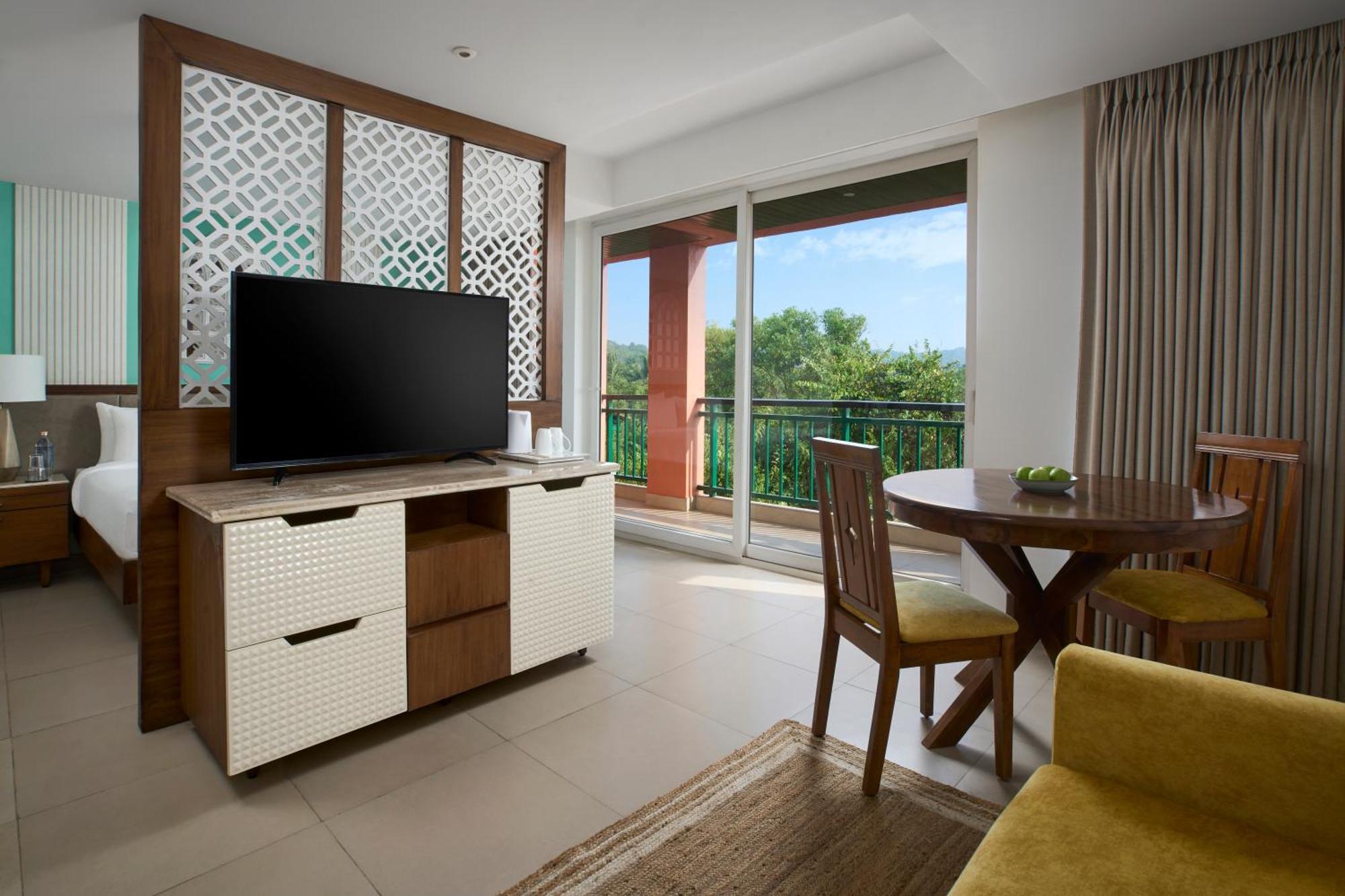Mandrem Beach Resort, A Member Of Radisson Individuals Retreat Exteriör bild